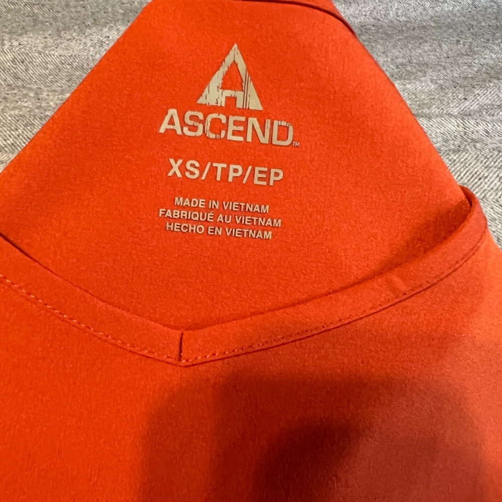 ASCEND Tee - Picture 3 of 3
